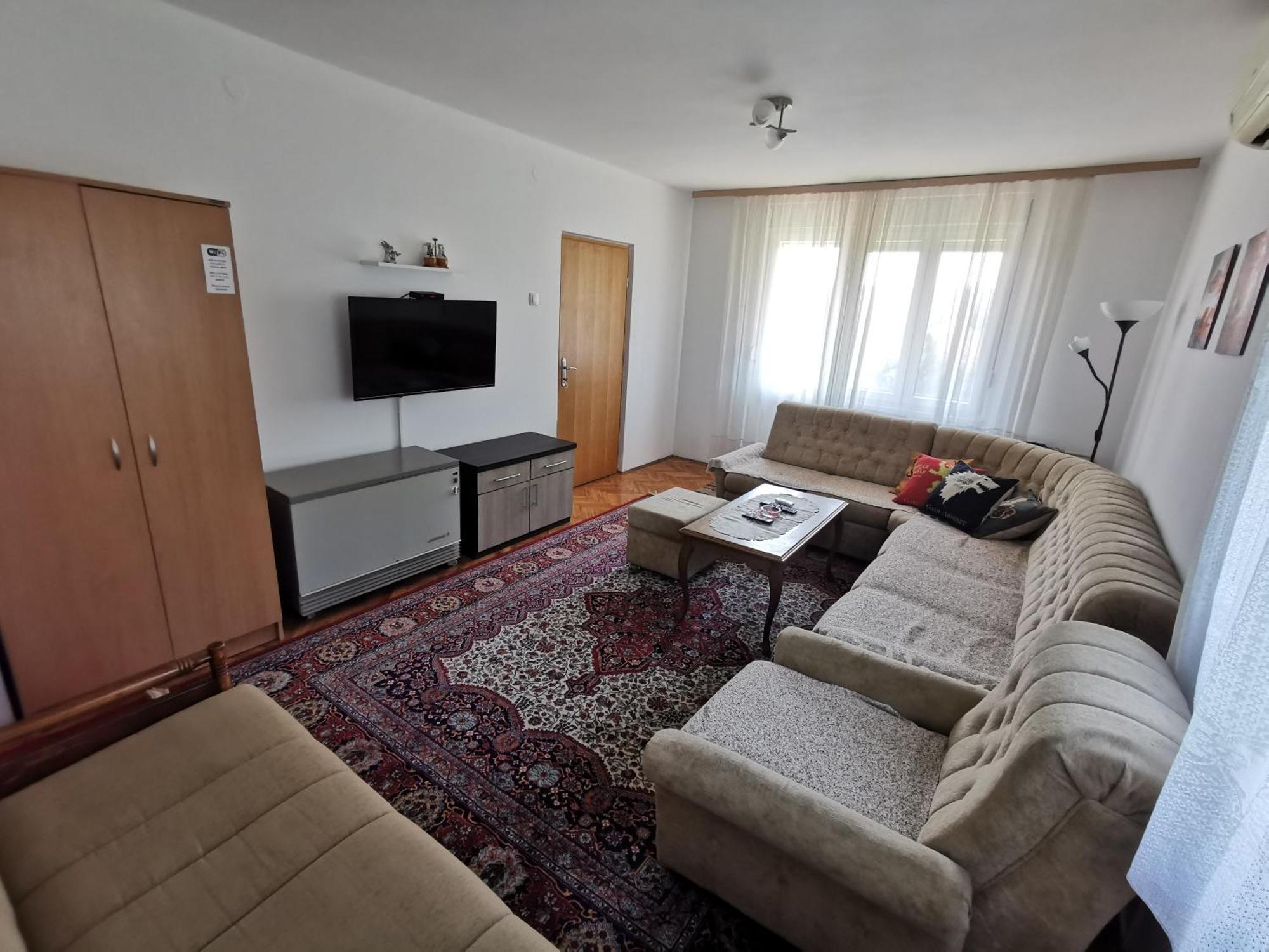 Apartments Domacinstvo Nikolic Валево Экстерьер фото