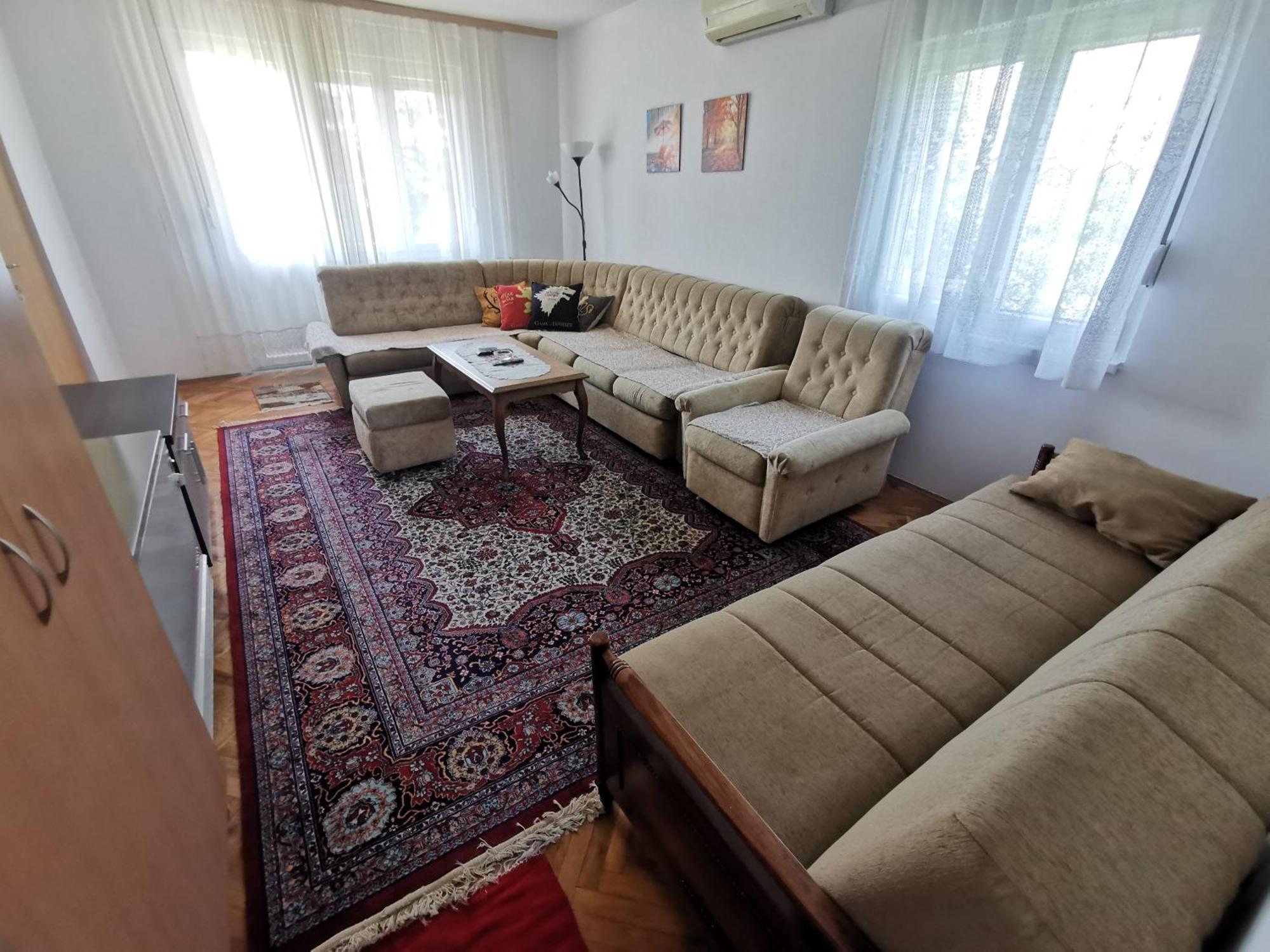 Apartments Domacinstvo Nikolic Валево Экстерьер фото