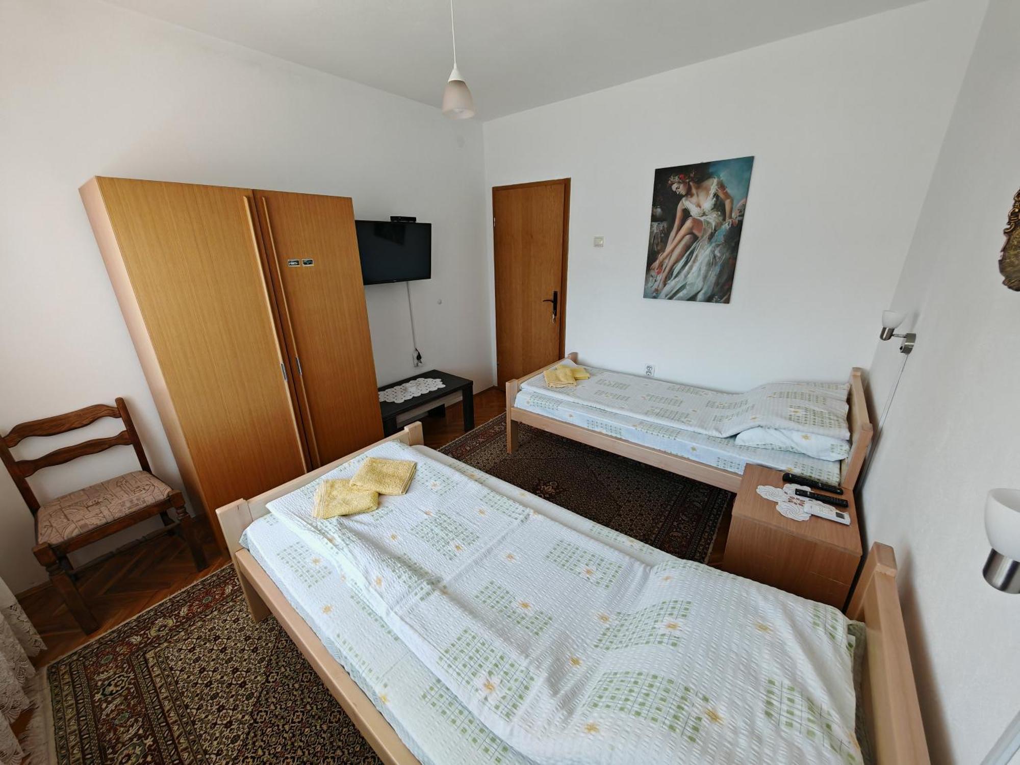 Apartments Domacinstvo Nikolic Валево Экстерьер фото
